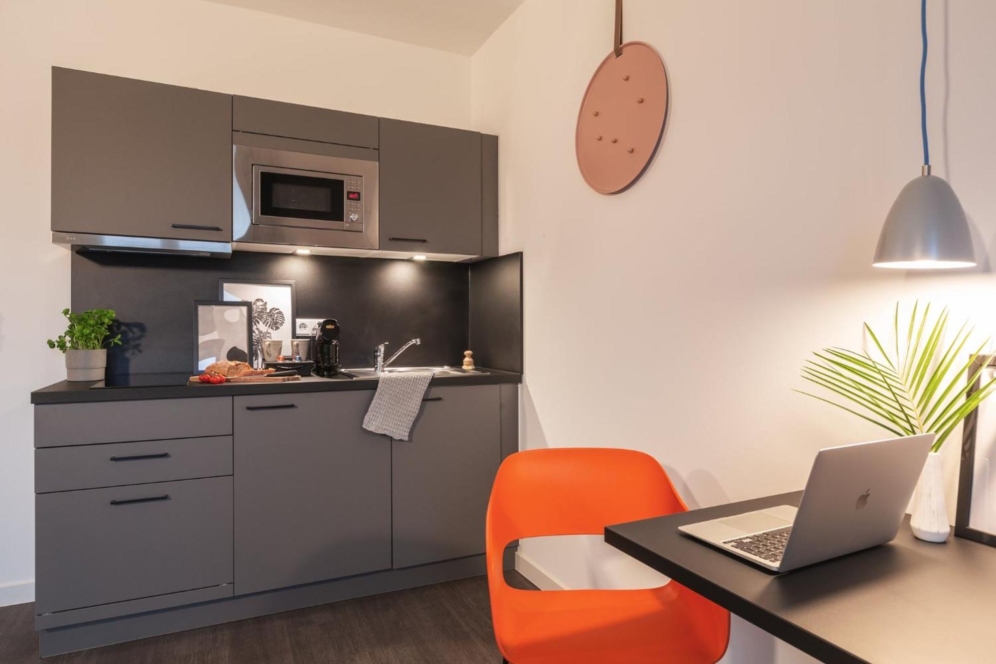 Candlewood Suites Berlin Charlottenburg By Ihg Exterior photo